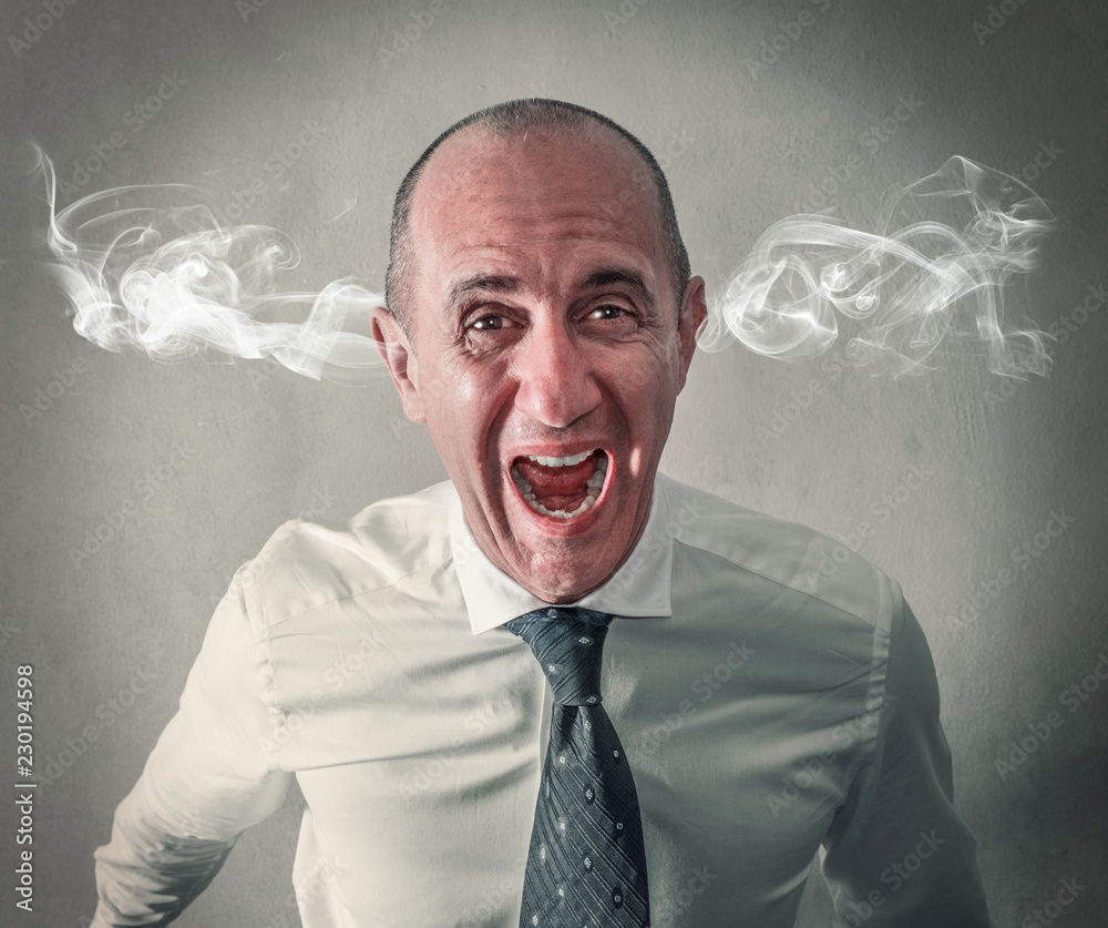 manager arrabbiato con fumo che esce dalle orecchie #230194598 - Panele ...