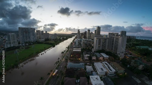Sunrise timelapse of the city of Honolulu, Hawaii, USA © Dudarev Mikhail