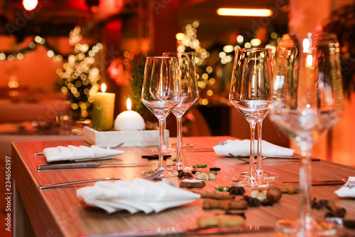 Tischdekoration bei einer Weihnachtsfeier