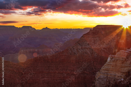 Serene Sunrise at Grand Canyon © Josemaria Toscano