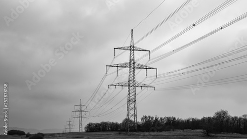 Strommasten der überlandleitungen in Mittelfranken © Lichtblick