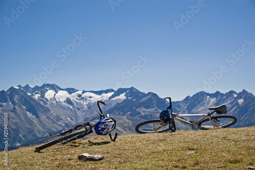 Mountainbiken in den Zillertaler Alpen © Hans und Christa Ede