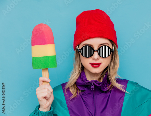 woman in red hat, sunglasses and suit of 90s with toy ice-cream © Masson