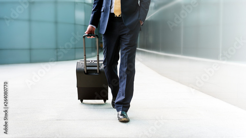 Man on a business trip © Rawpixel.com